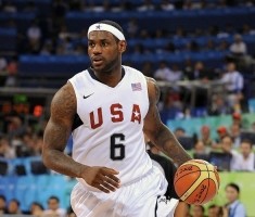 里德谈梦八队：有次训练当詹姆斯上演暴力扣篮后 训练直接被叫停