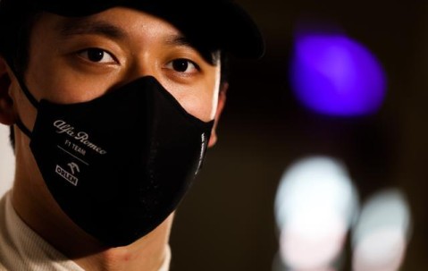 九游体育怎么充值-周冠宇把握激进与谨慎尺度 内心渴望成就首秀得分