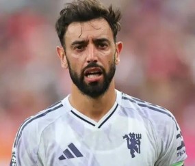 九游体育官网app-沙特坚持引援布鲁诺，球员暂未决定未来|曼联|世界杯|布鲁诺·费尔南德斯|布鲁诺转会|吉达联合足球俱乐部_新浪体育_新浪新闻