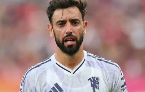 九游体育官网app-沙特坚持引援布鲁诺，球员暂未决定未来|曼联|世界杯|布鲁诺·费尔南德斯|布鲁诺转会|吉达联合足球俱乐部_新浪体育_新浪新闻